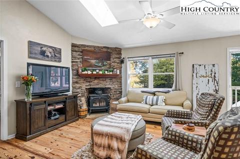 151 Foxwood Ests, Boone, NC 28607 photo 10