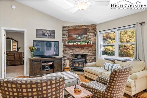 151 Foxwood Ests, Boone, NC 28607 photo 9