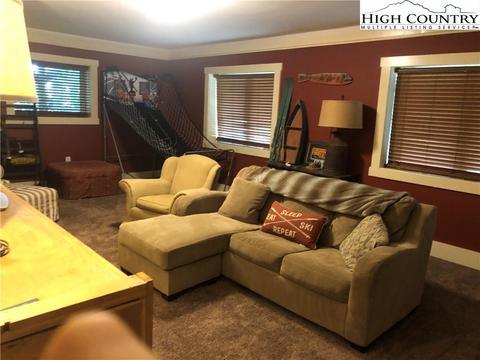 237 Cliffside Ln, Seven Devils, NC 28604 photo 20