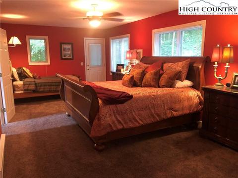 237 Cliffside Ln, Seven Devils, NC 28604 photo 15