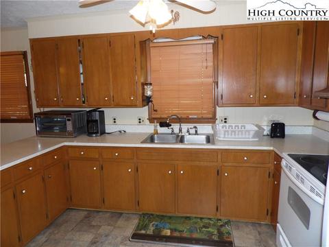 128 Mitchell Mountain Rd, Sparta, NC 28675 photo 14