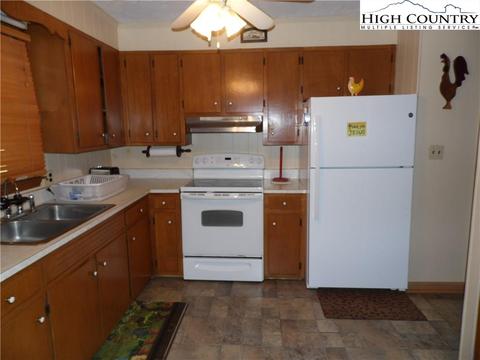 128 Mitchell Mountain Rd, Sparta, NC 28675 photo 15