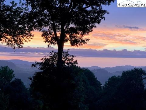 868 Forestridge, Boone, NC 28607 photo 37