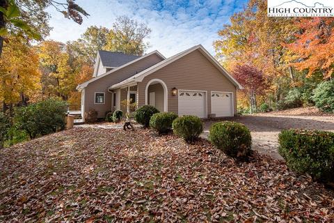 868 Forestridge, Boone, NC 28607 photo 3