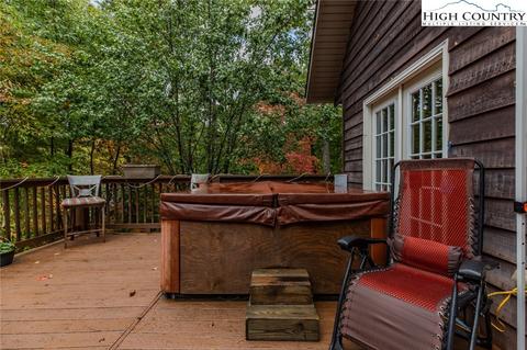 1162 Staghorn Rd, Purlear, NC 28665 photo 14