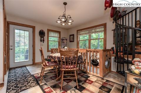 1162 Staghorn Rd, Purlear, NC 28665 photo 4