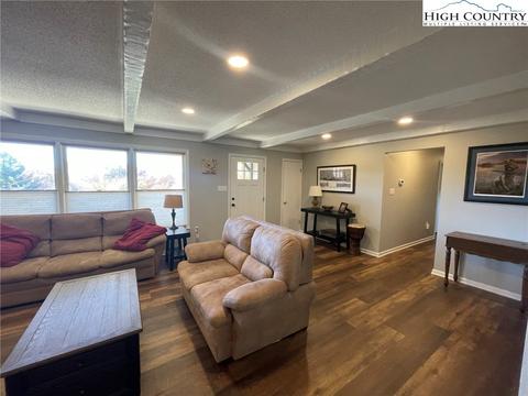 131 Eagle Ridge Dr, Vilas, NC 28692 photo 9