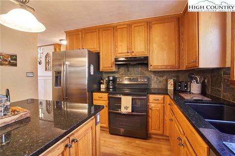 544 Algonquin Dr, Boone, NC 28607 photo 10