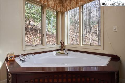 544 Algonquin Dr, Boone, NC 28607 photo 21