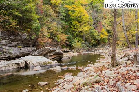 8839 Elk Creek Rd, Deep Gap, NC 28618 photo 2