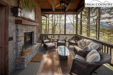 227 Willow, Boone, NC 28607 photo 2