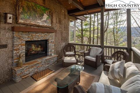 227 Willow, Boone, NC 28607 photo 1