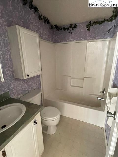 2428 Smithey Rd, Crumpler, NC 28617 photo 9