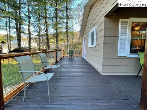 131 Maple Dr, Boone, NC 28607 photo 5