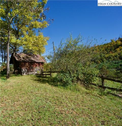 192 Tom Fowler Rd, Crumpler, NC 28617 photo 8