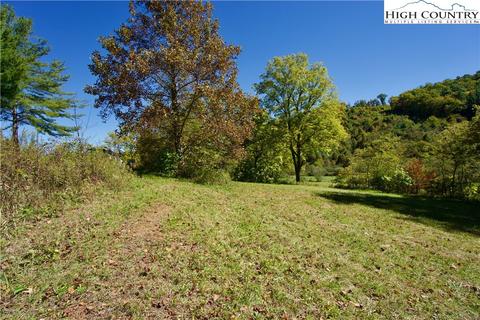 192 Tom Fowler Rd, Crumpler, NC 28617 photo 4