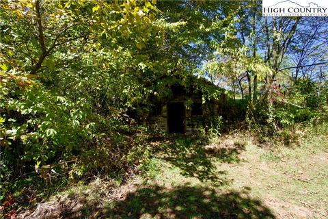 192 Tom Fowler Rd, Crumpler, NC 28617 photo 29