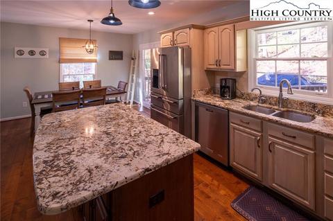 479 Mount Paron Rd, Deep Gap, NC 28618 photo 15