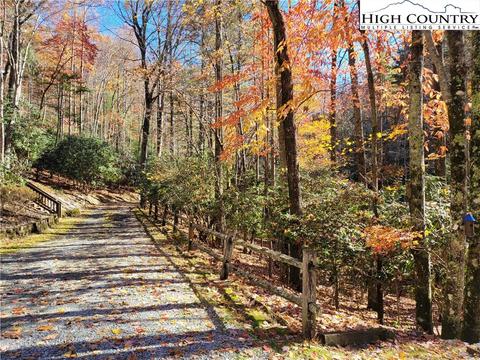 479 Mount Paron Rd, Deep Gap, NC 28618 photo 4