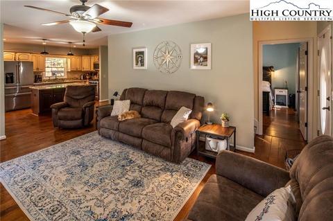 479 Mount Paron Rd, Deep Gap, NC 28618 photo 12
