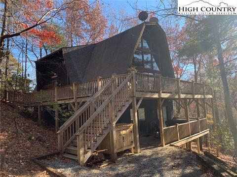 1027 Laurel Cir E, Deep Gap, NC 28618 photo 2