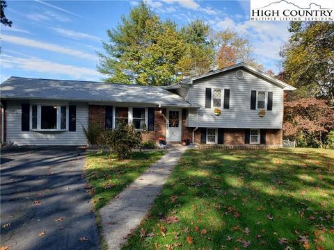 232 Laurel, Fries, VA 24330 photo 3