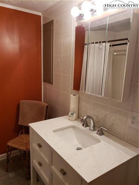 232 Laurel, Fries, VA 24330 photo 20