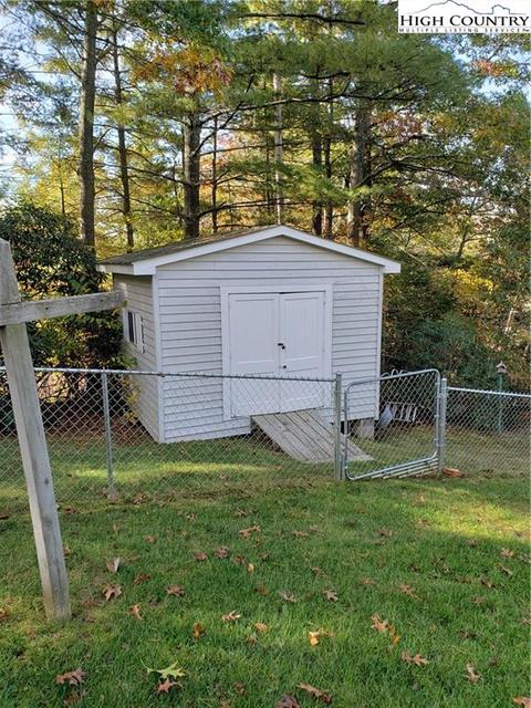 232 Laurel, Fries, VA 24330 photo 32