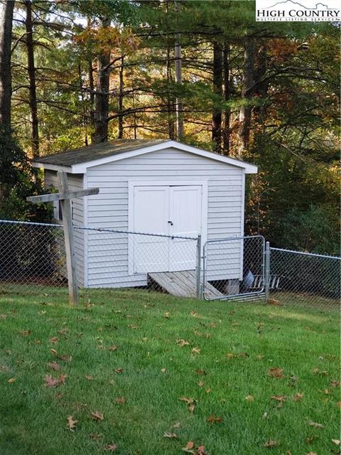 232 Laurel, Fries, VA 24330 photo 30