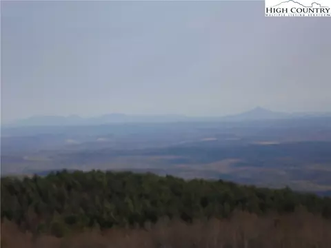 4143 Mountain View Rd, Glade Valley, NC 28627