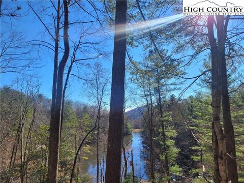 128 Trout Lake Rd, Deep Gap, NC 28618 photo 2