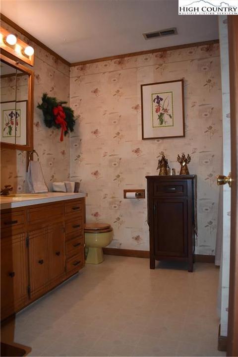 247 Hill St, Sparta, NC 28675 photo 28