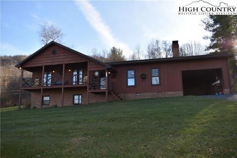 247 Hill St, Sparta, NC 28675 photo 13