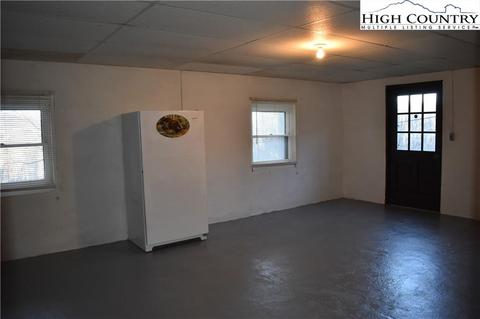 247 Hill St, Sparta, NC 28675 photo 40