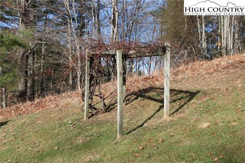256 Clifton Rd, Crumpler, NC 28617 photo 23