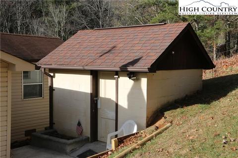 256 Clifton Rd, Crumpler, NC 28617 photo 21