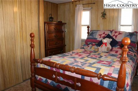 256 Clifton Rd, Crumpler, NC 28617 photo 15