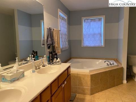 172 High Knolls Ln, Deep Gap, NC 28618 photo 23