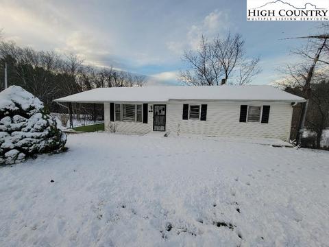 79 Carson Blvd, Sparta, NC 28675 photo 1