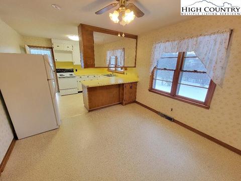 79 Carson Blvd, Sparta, NC 28675 photo 9