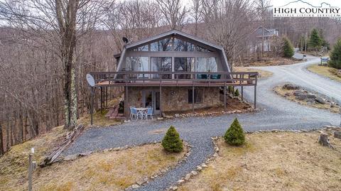 131 Upper Snowbird Trl, Beech Mountain, NC 28604 photo 3