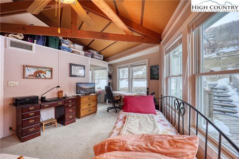 357 Snow Cloud Dr, Seven Devils, NC 28604 photo 21