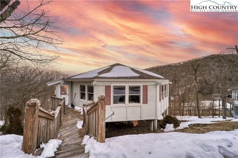 357 Snow Cloud Dr, Seven Devils, NC 28604 photo 1