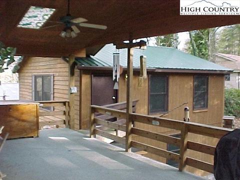 36 Key Field Loop Loop, Linville, NC 28646 photo 9
