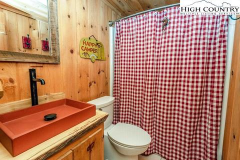 162 Summit Dr, Todd, NC 28684 photo 40