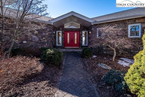 455 Greystone Dr, Boone, NC 28607 photo 2