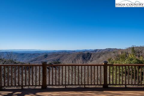 455 Greystone Dr, Boone, NC 28607 photo 3