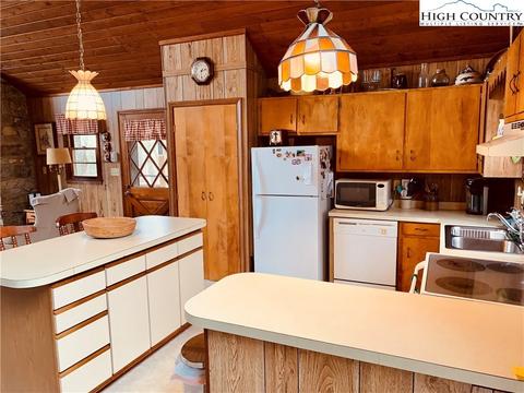 298 Buckshot Ridge Rd, Deep Gap, NC 28618 photo 14