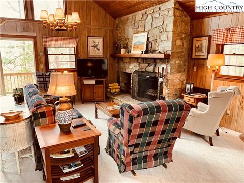 298 Buckshot Ridge Rd, Deep Gap, NC 28618 photo 11