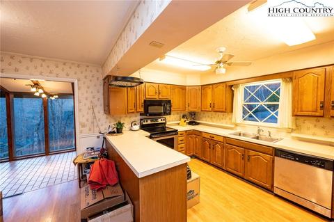 394 Eagle Dr, Boone, NC 28607 photo 11